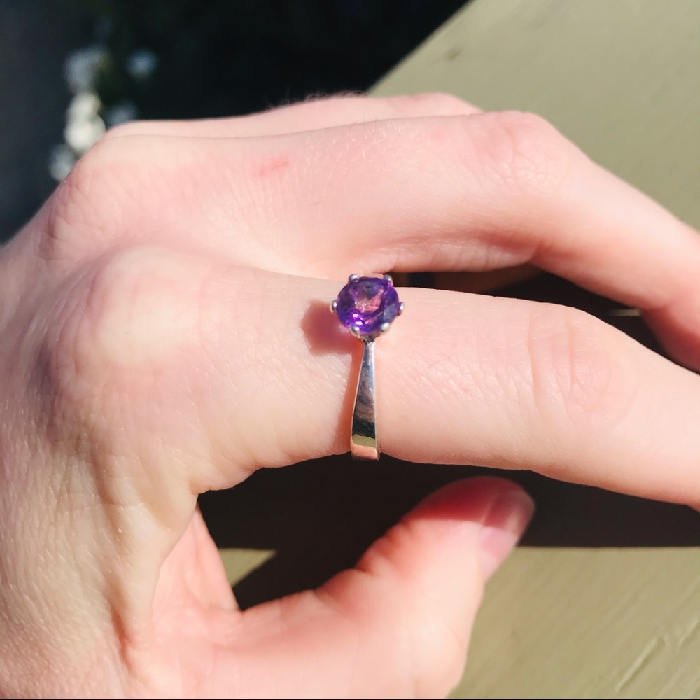 Solitaire Amethyst Hexagonal Sterling Silver - Picture 2 of 10